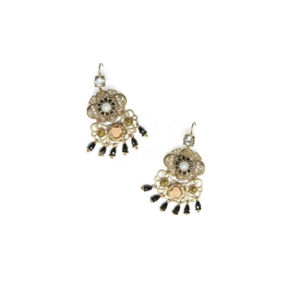 NEW in Box - CAbi Cha Cha Earrings - Picture 1 of 2